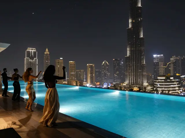 Dubai Nightlife - Best Clubs Await: Where the City Comes Alive After Dark