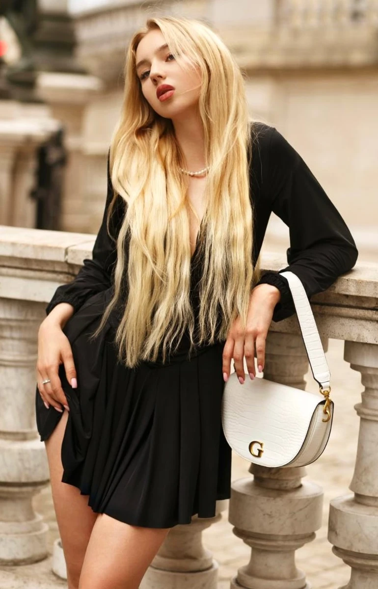 Adeline escort in Dubai