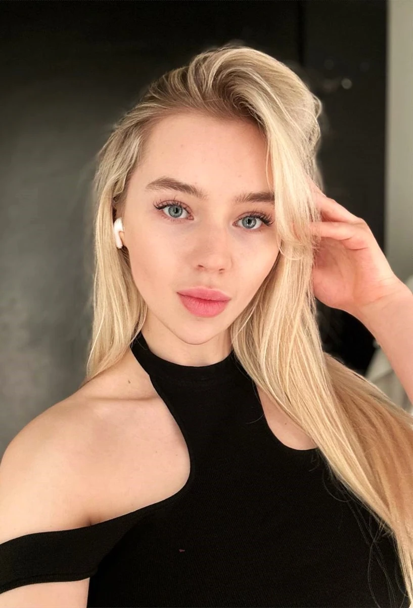 Adeline escort in Dubai