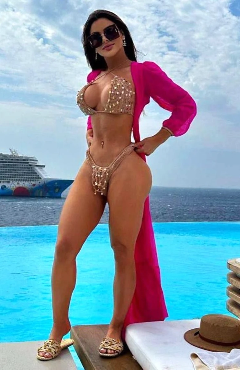 Alana escort in Dubai