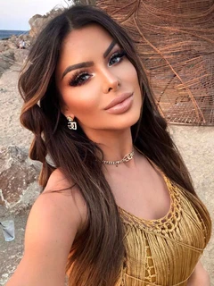 Alana escort in Dubai