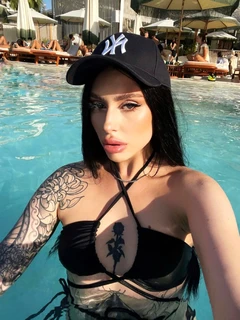 Aleks escort in Dubai