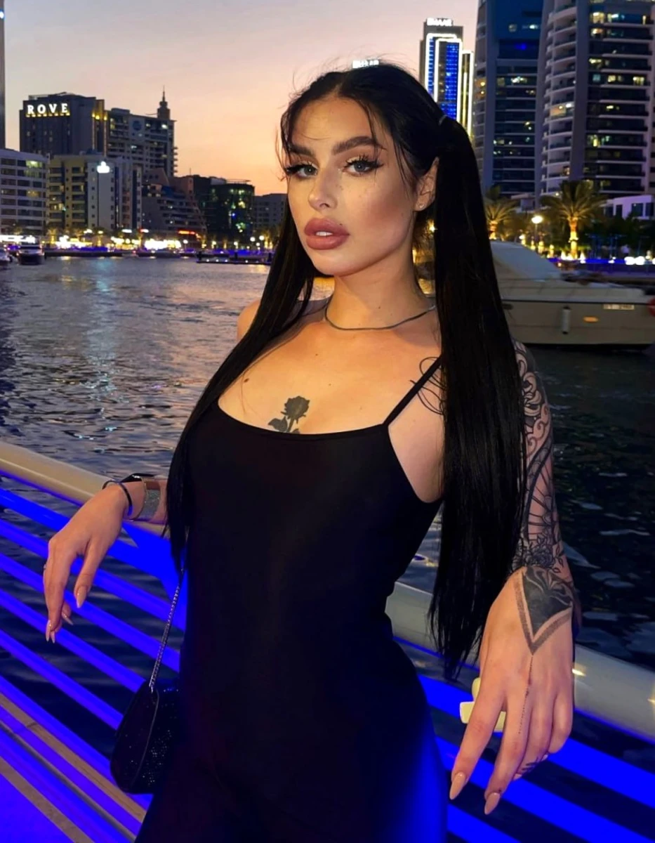 Aleks escort in Dubai