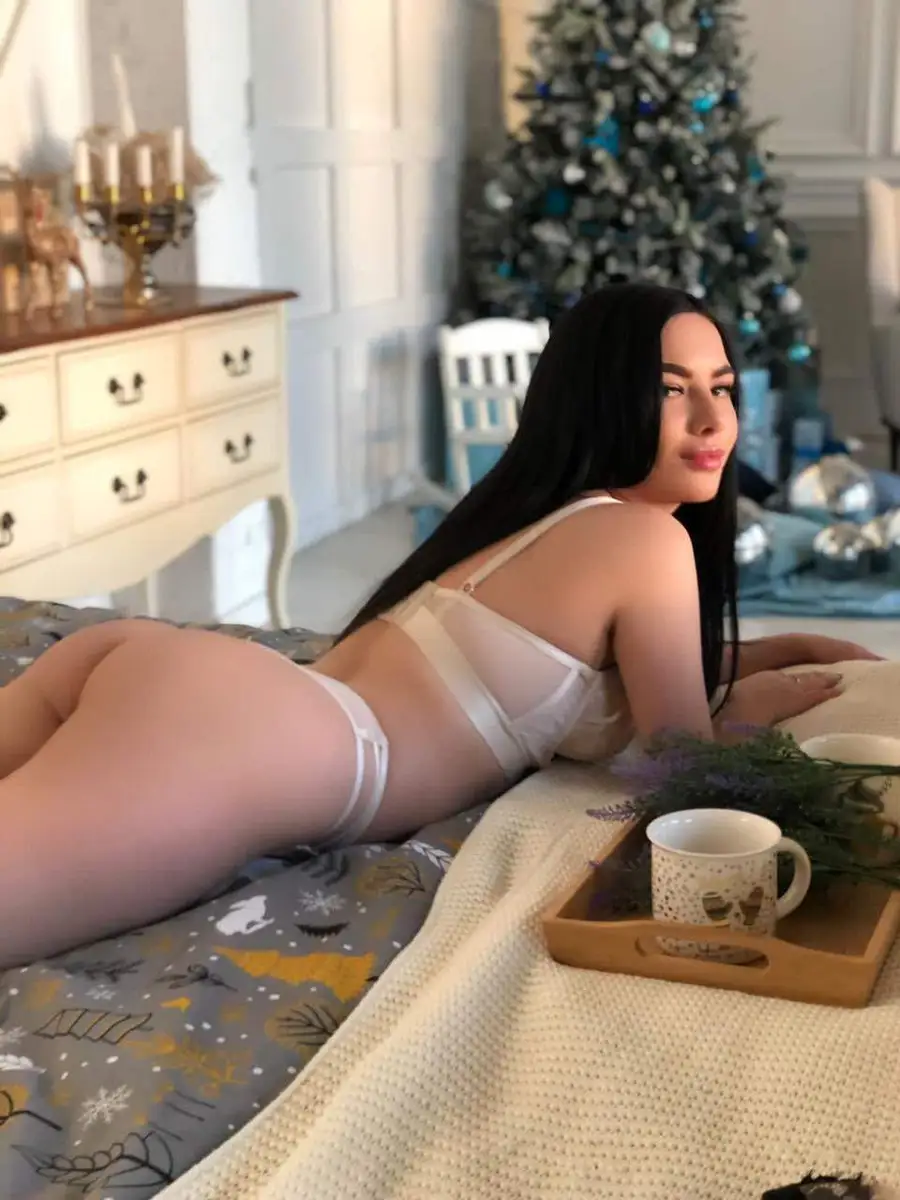Alica escort in Dubai