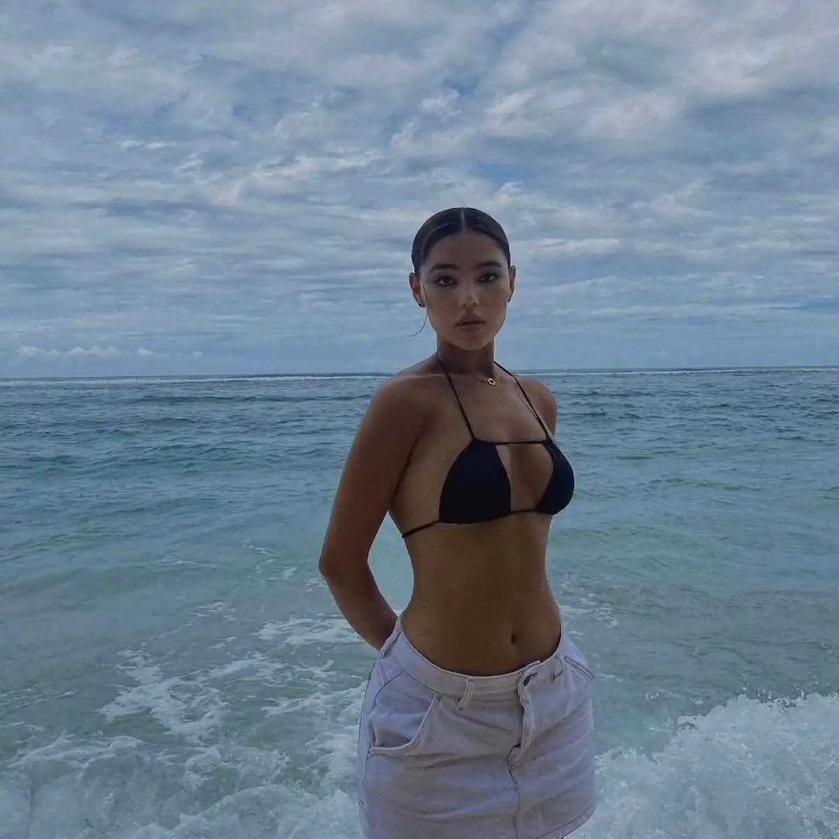 Alima escort in Dubai