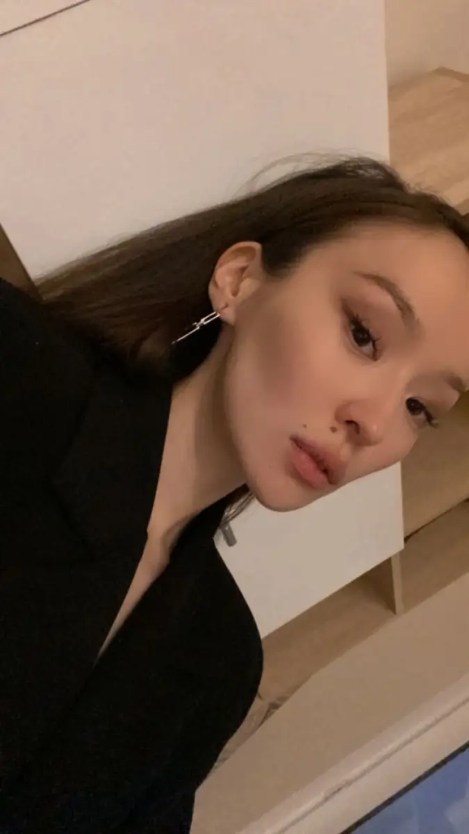 Amina escort in Dubai
