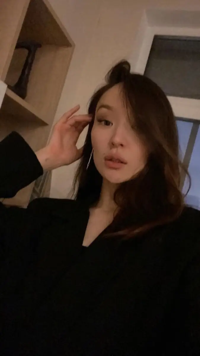 Amina escort in Dubai