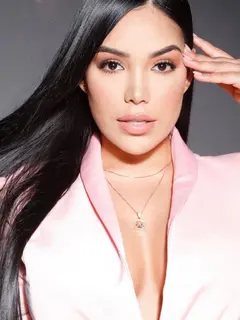  Anika escort in Dubai