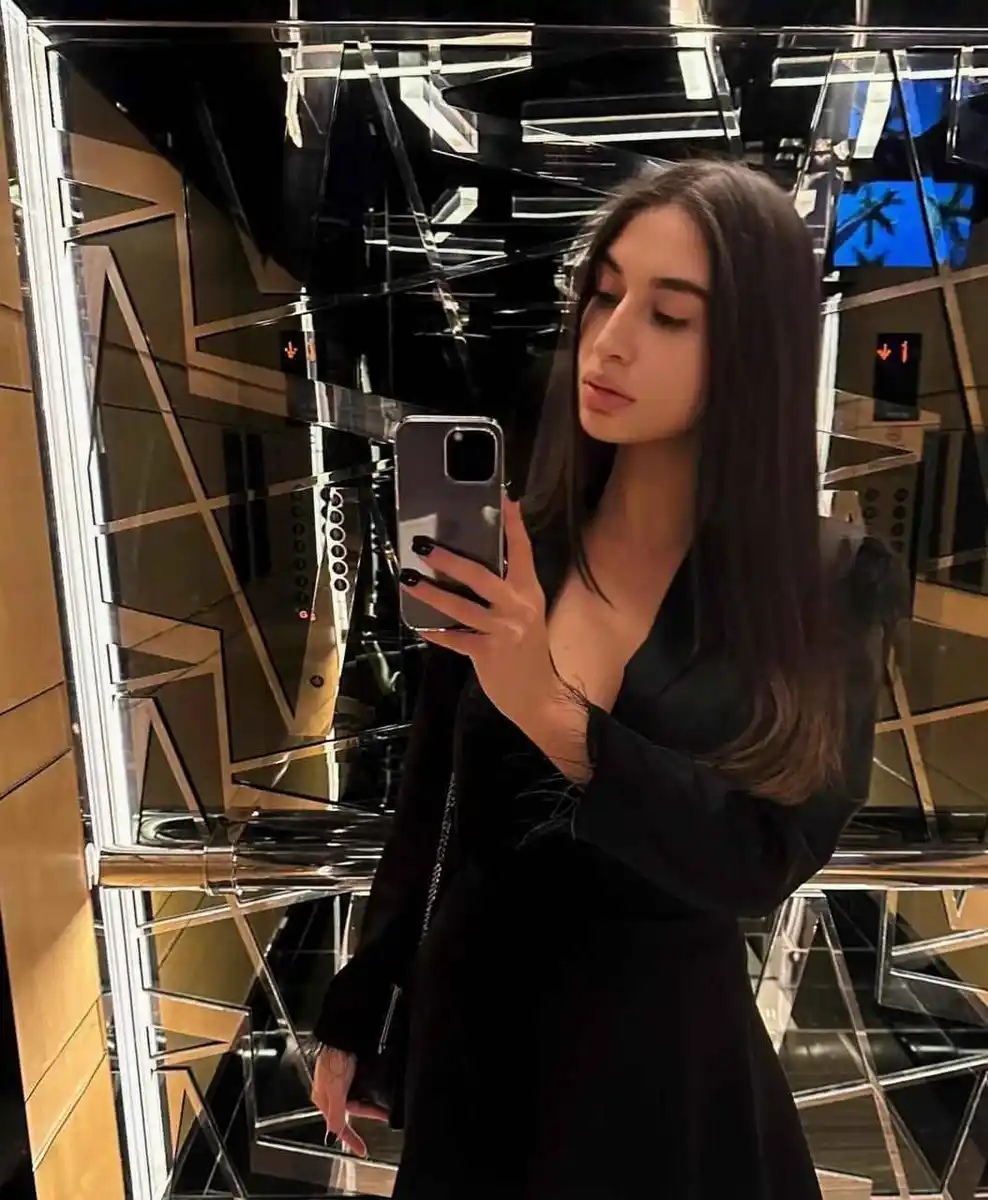 Billy escort in Dubai