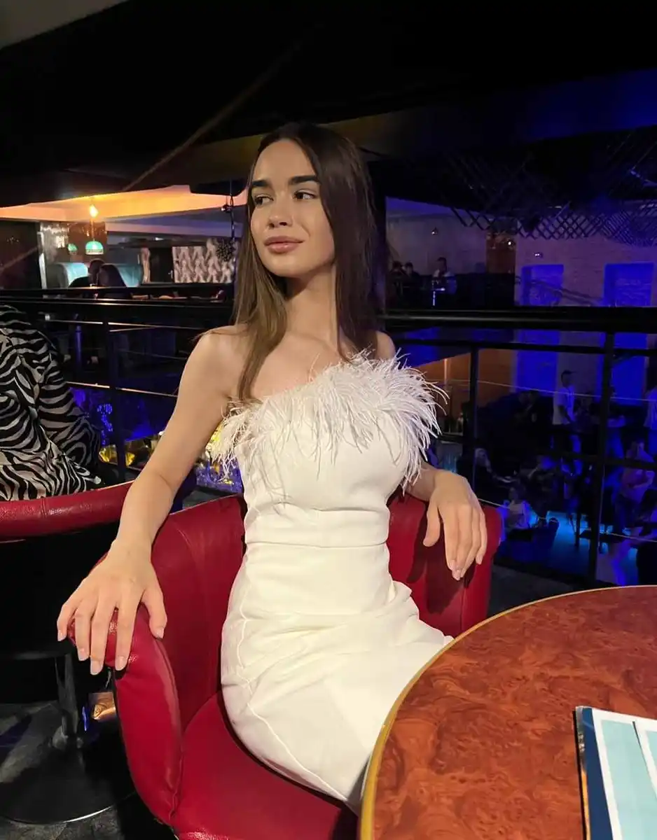 Cleo escort in Dubai