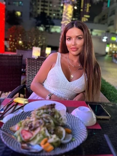 Elina escort in Dubai