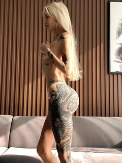 Eva escort in Dubai