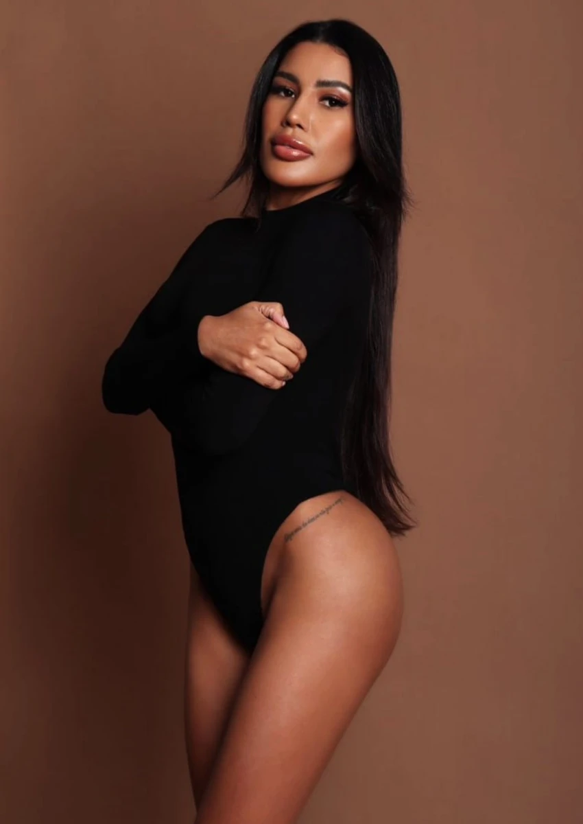 Gabriela escort in Dubai