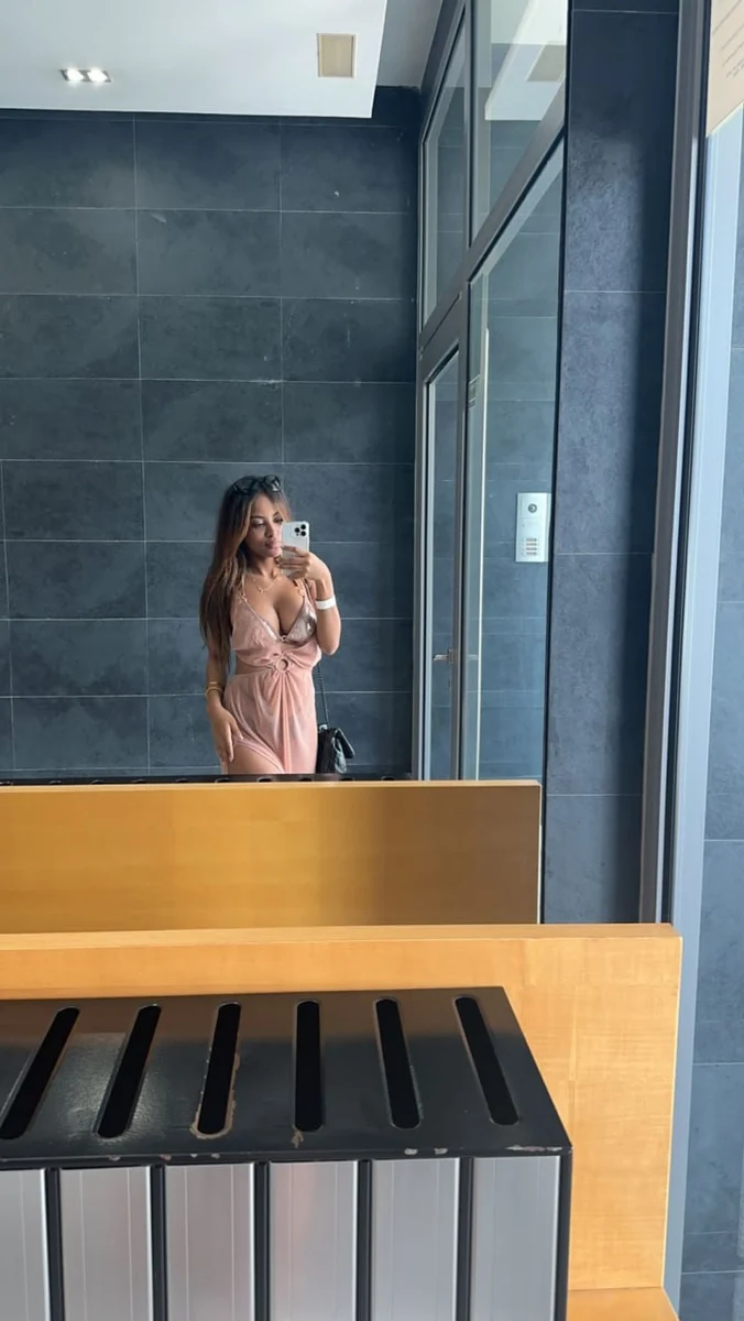 Julia escort in Dubai