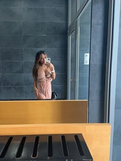 Julia escort in Dubai