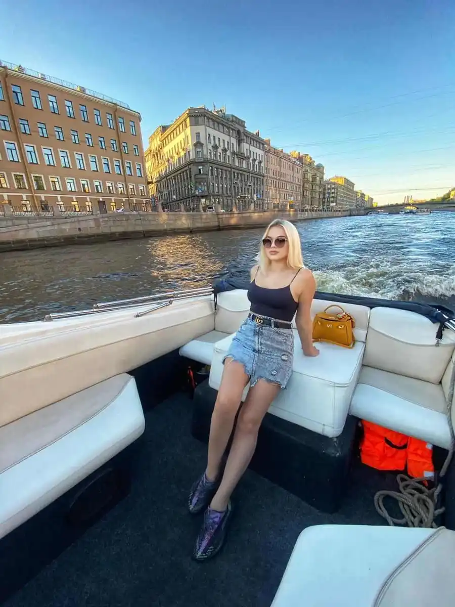 Lela escort in Dubai