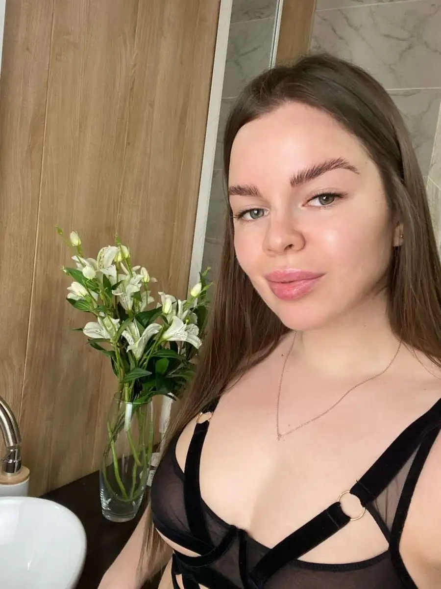 Leona escort in Dubai