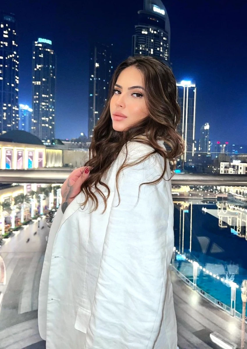 Loren escort in Dubai