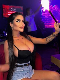 Mariam escort in Dubai