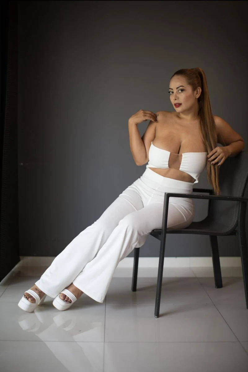 Mariana escort in Dubai