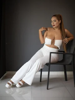 Mariana escort in Dubai