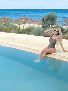 Martina escort in Dubai