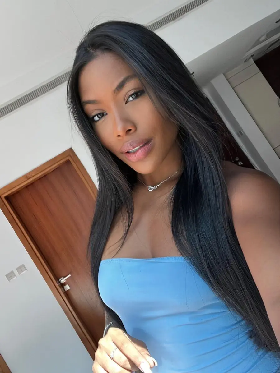Naomi escort in Dubai