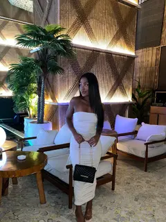 Naomi escort in Dubai