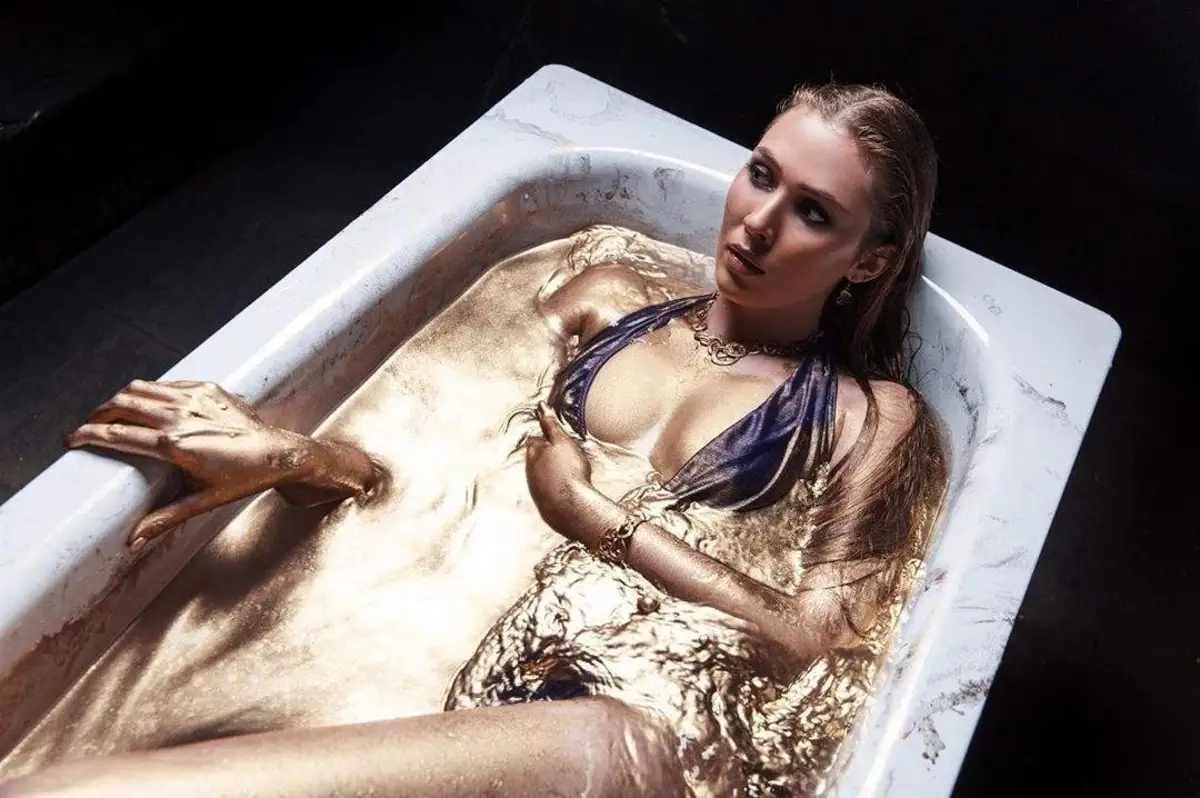 Polina escort in Dubai