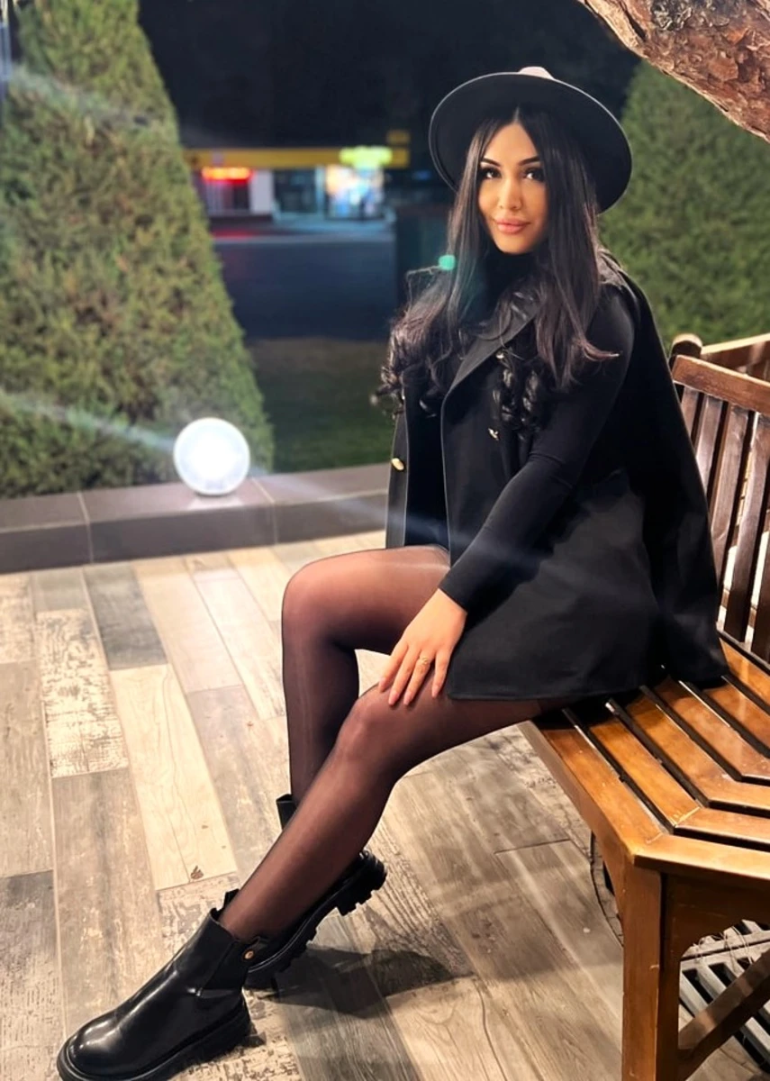 Sara escort in Dubai