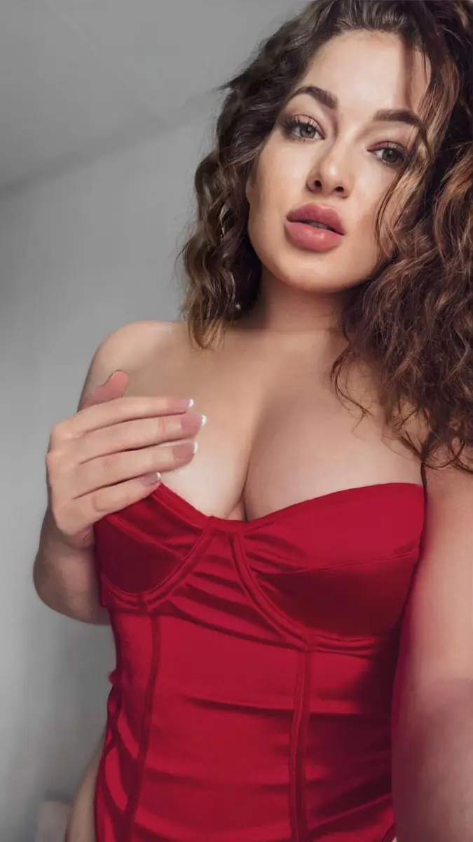 Sasha escort in Dubai