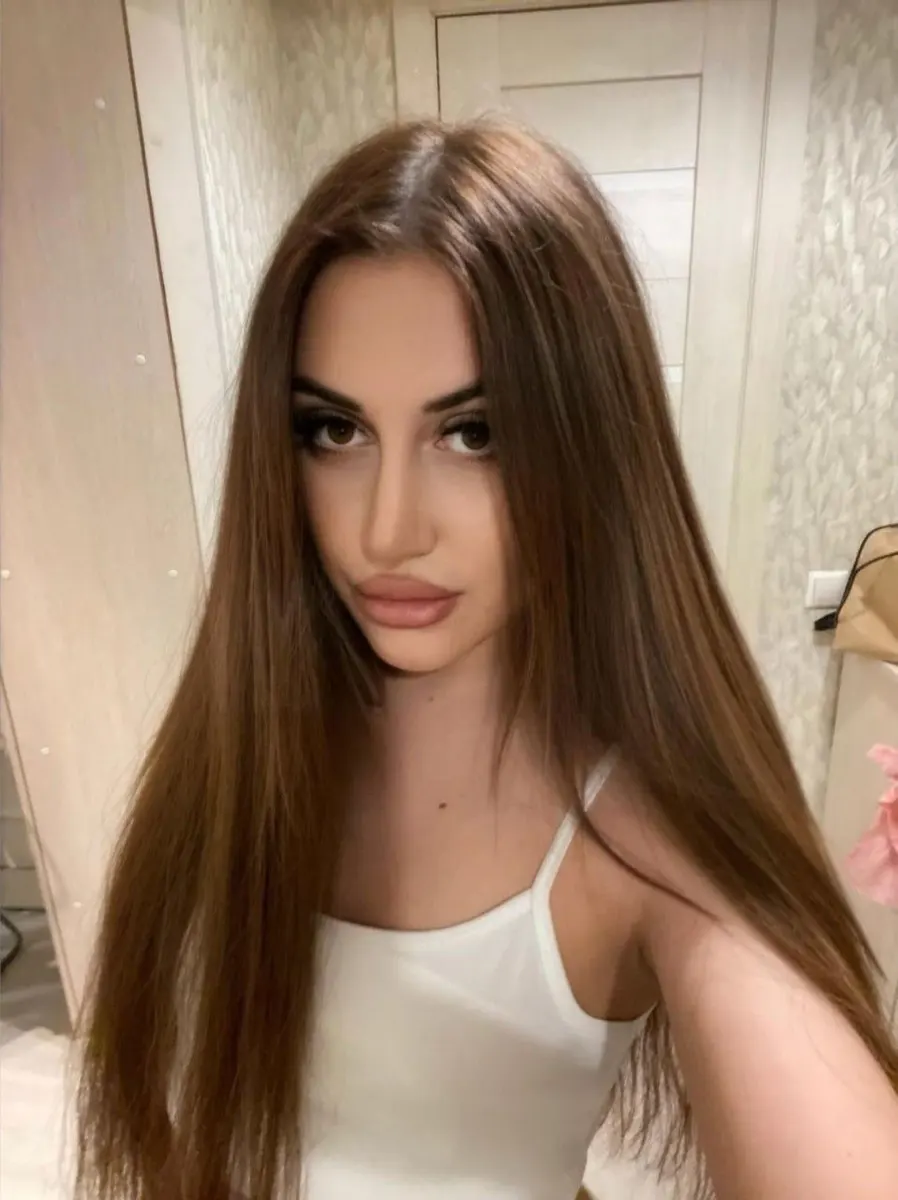 Ulyana escort in Dubai