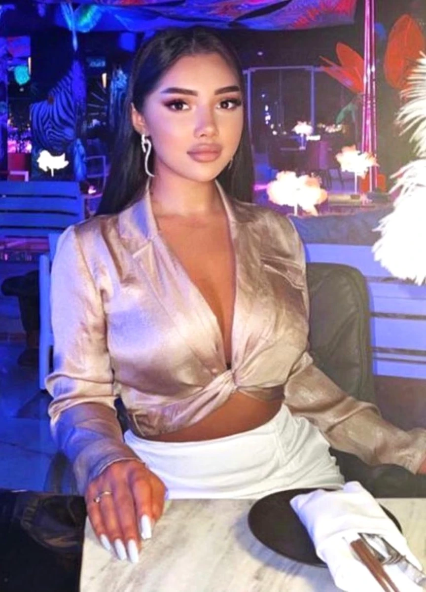 Valentina escort in Dubai