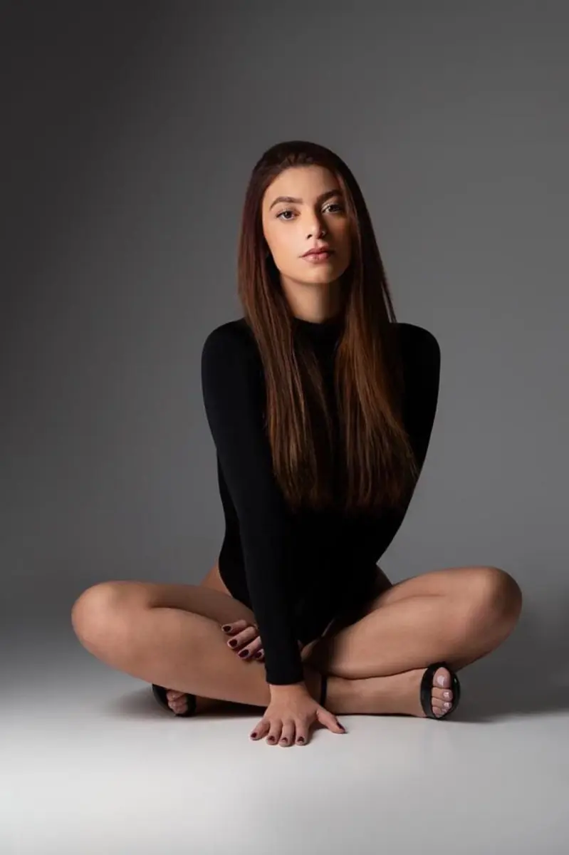 Victoria escort in Dubai