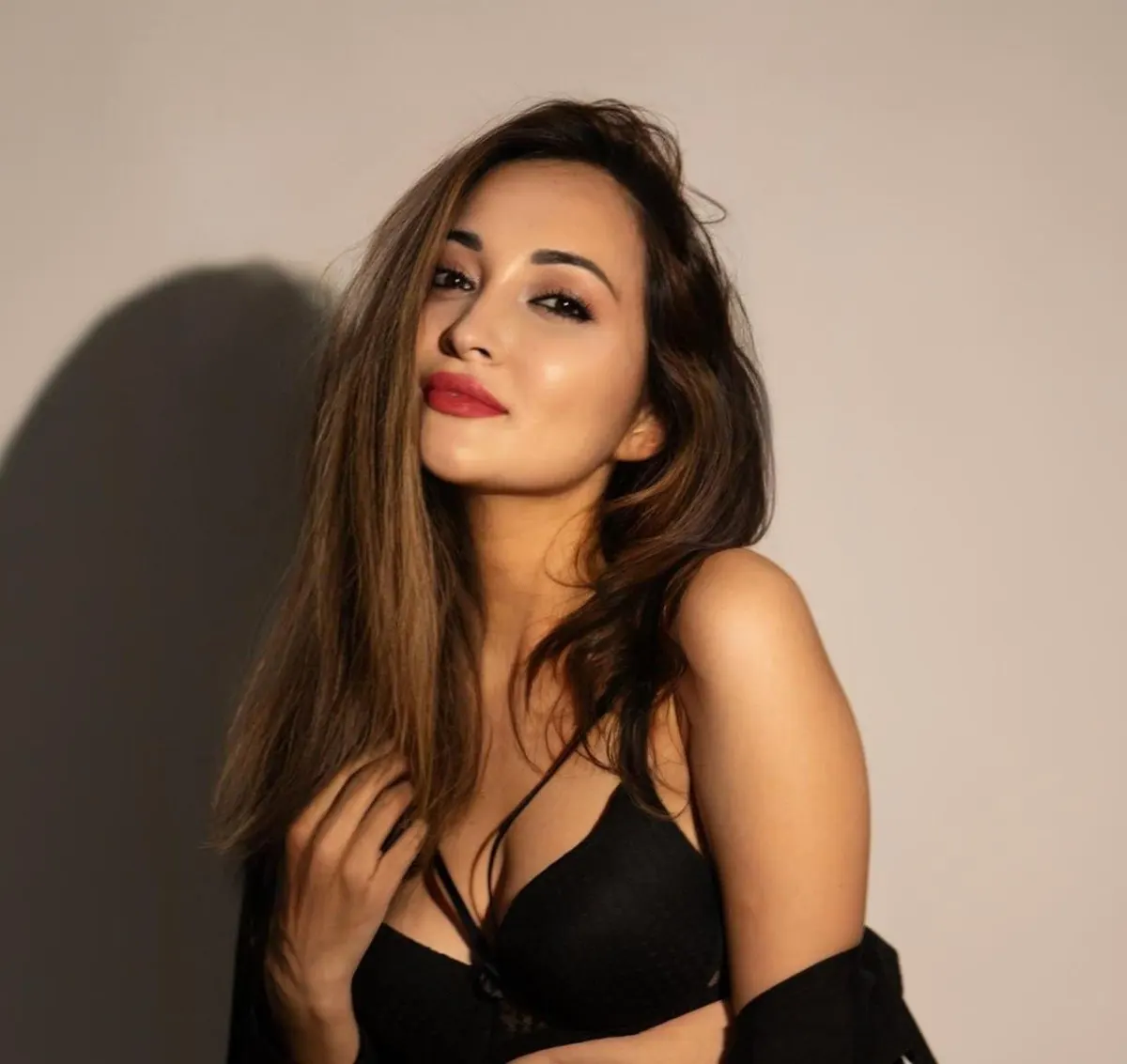 Zarina escort in Dubai