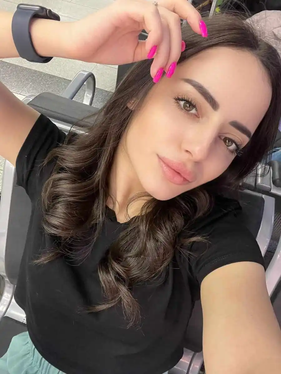 Zarina escort in Dubai
